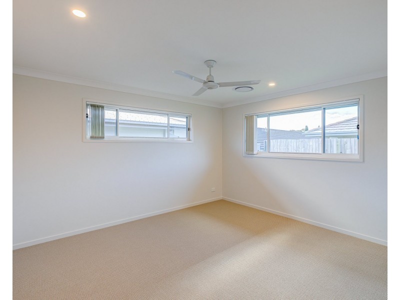 19 Hamersley Street, Pimpama QLD 4209