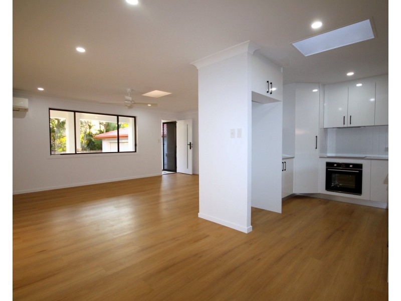 1/5 Brittney Court, Ashmore QLD 4214