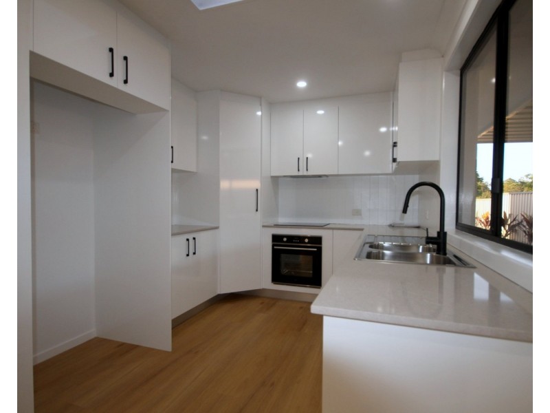 1/5 Brittney Court, Ashmore QLD 4214
