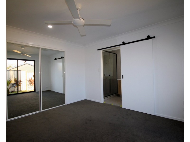 1/5 Brittney Court, Ashmore QLD 4214