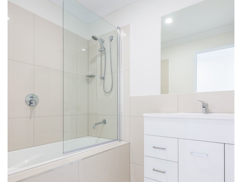 1/13 Mount Crosby Street, Park Ridge QLD 4125