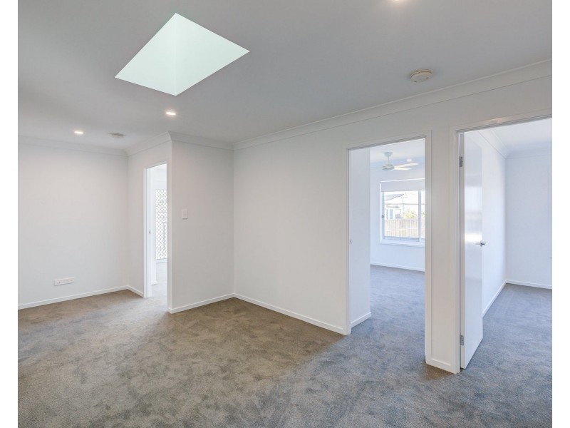 1/37 Snowdonia Crescent, Yarrabilba QLD 4207