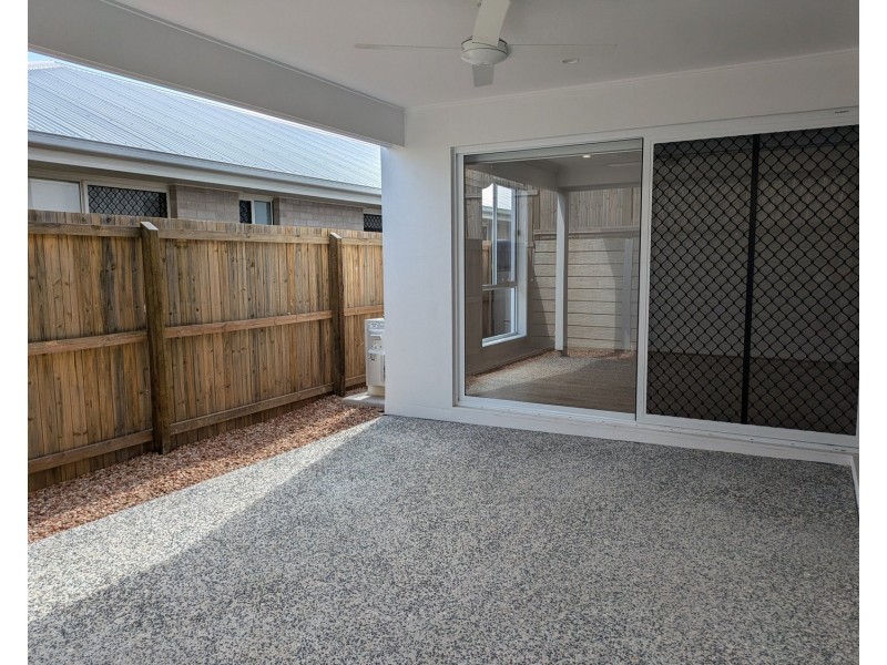 1/37 Snowdonia Crescent, Yarrabilba QLD 4207