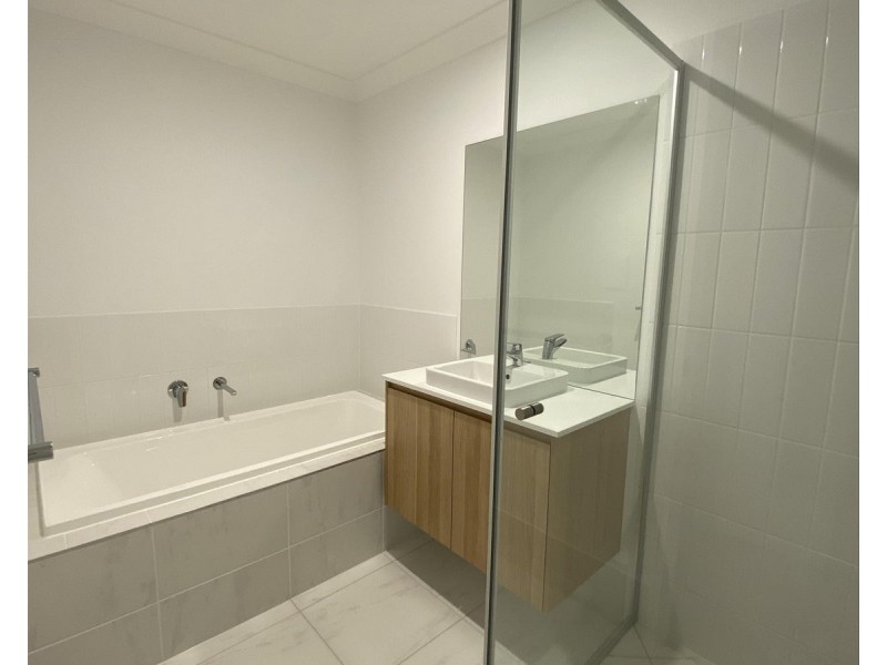 1/37 Snowdonia Crescent, Yarrabilba QLD 4207