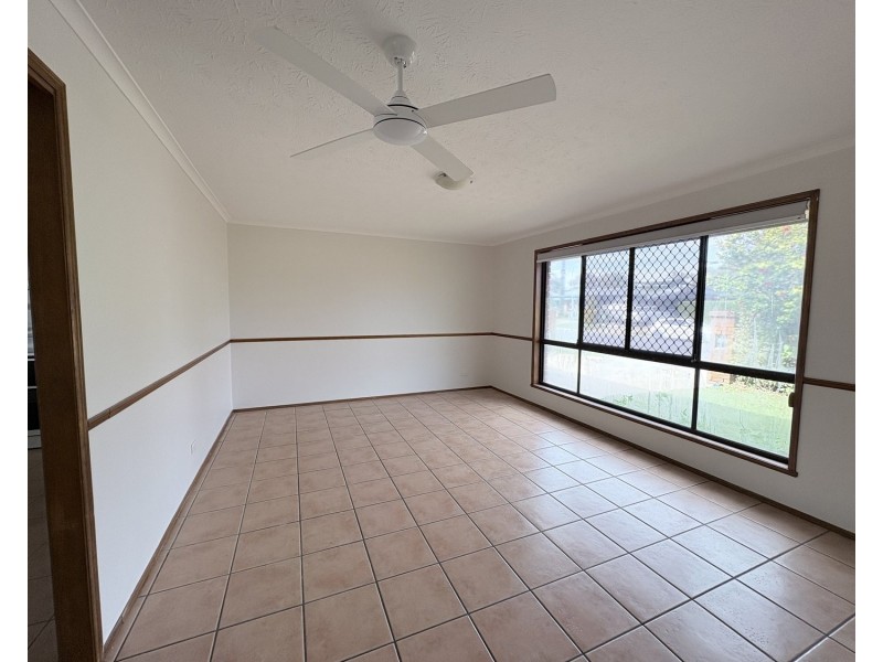 25 Menindee Avenue, Coombabah QLD 4216