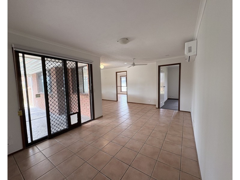 25 Menindee Avenue, Coombabah QLD 4216
