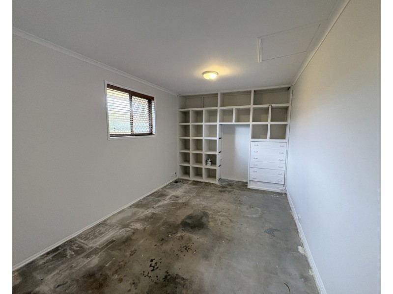 25 Menindee Avenue, Coombabah QLD 4216