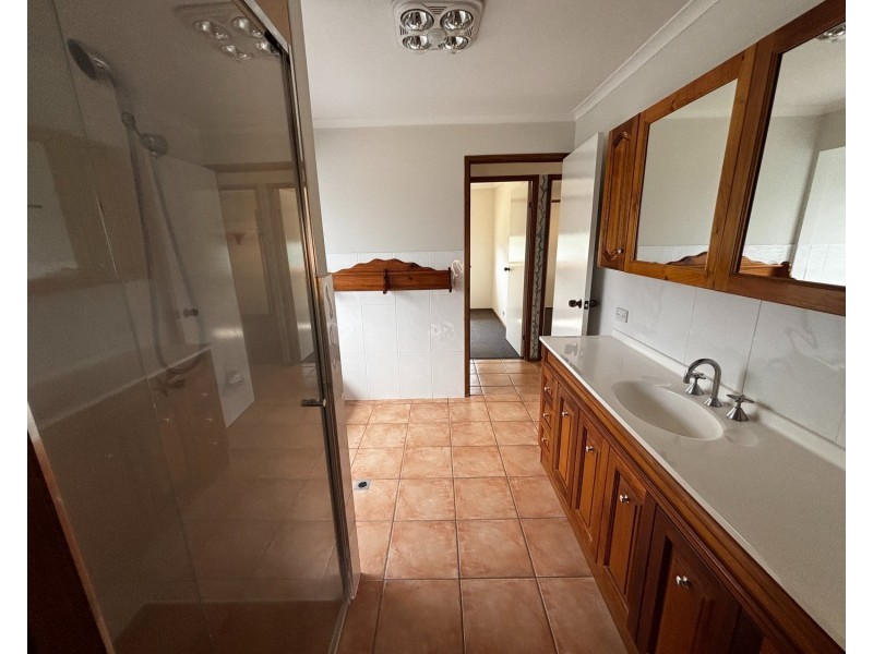 25 Menindee Avenue, Coombabah QLD 4216