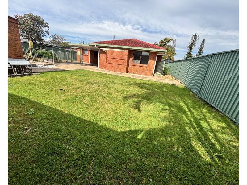 25 Menindee Avenue, Coombabah QLD 4216