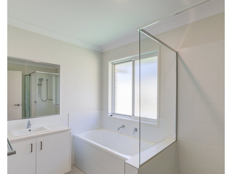 30 Graham Circuit, Logan Reserve QLD 4133