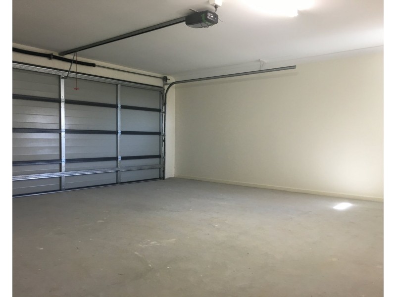 22 Percy Earl Crescent, Pimpama QLD 4209