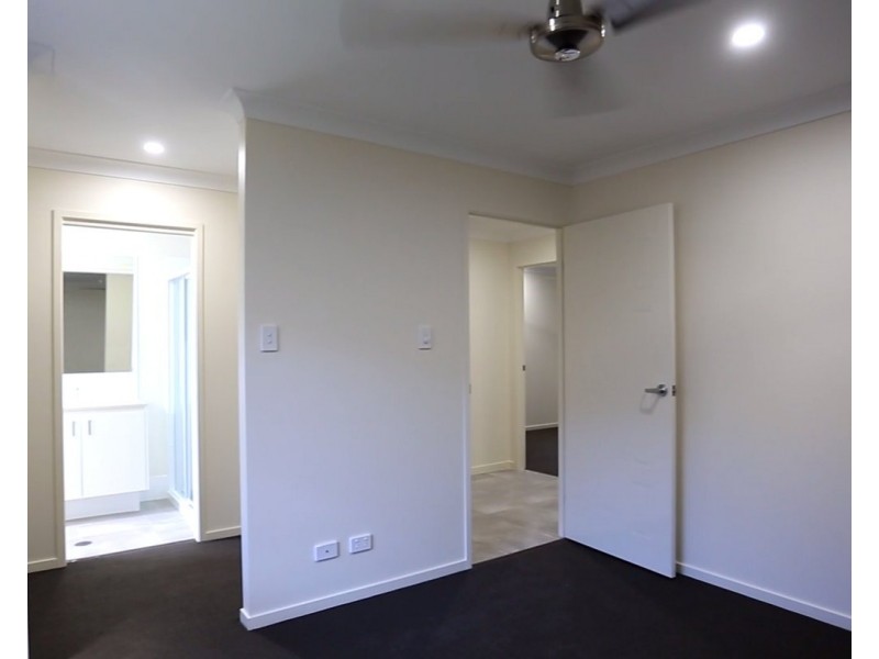 32 Brookfield Street, Pimpama QLD 4209