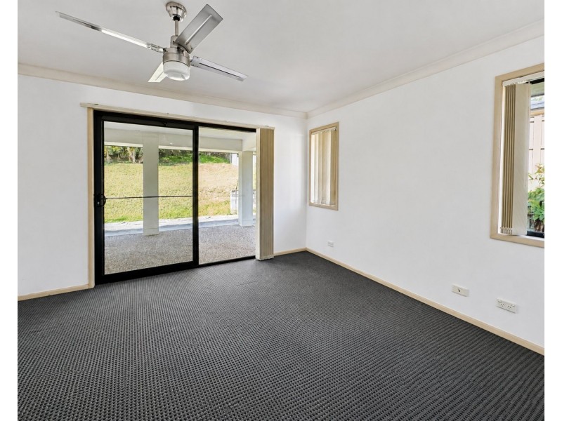 27 Victoria Drive, Pacific Pines QLD 4211