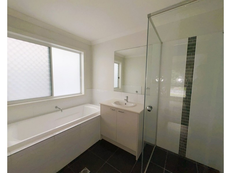 44 Moorinya Circuit, Pimpama QLD 4209