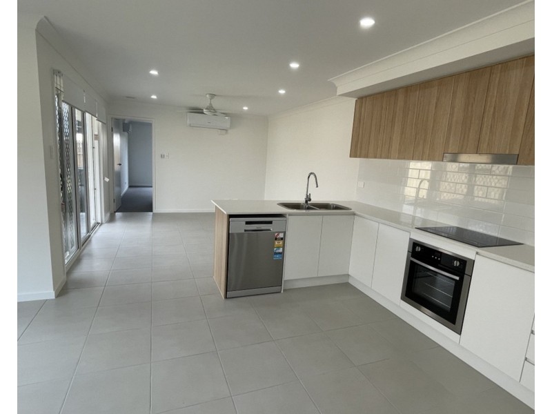 17B Redzel Court, Logan Reserve QLD 4133