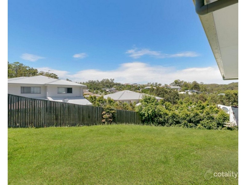 1/45 Springwood Avenue, Pacific Pines QLD 4211