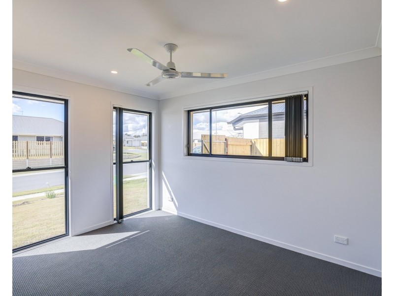35 Soho Way, Logan Reserve QLD 4133