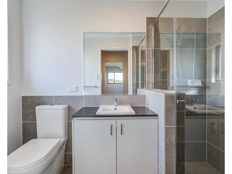 35 Soho Way, Logan Reserve QLD 4133