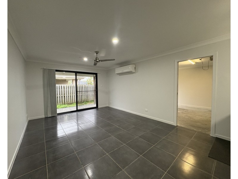 52 Fountain Street, Pimpama QLD 4209