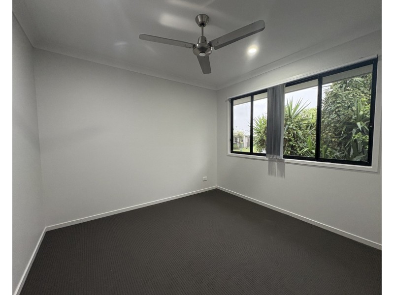 52 Fountain Street, Pimpama QLD 4209
