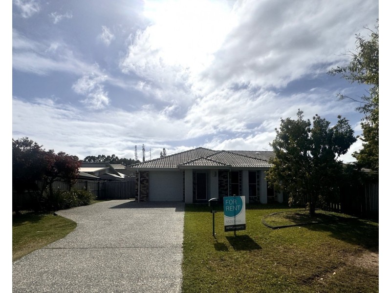 2b Sapphire Place, Pimpama QLD 4209