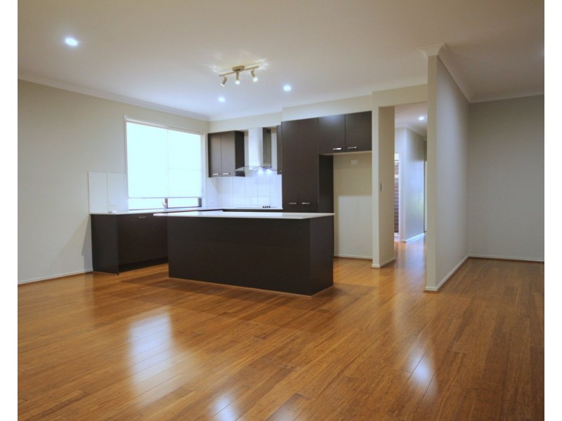 2/429 Ashmore Road, Ashmore QLD 4214