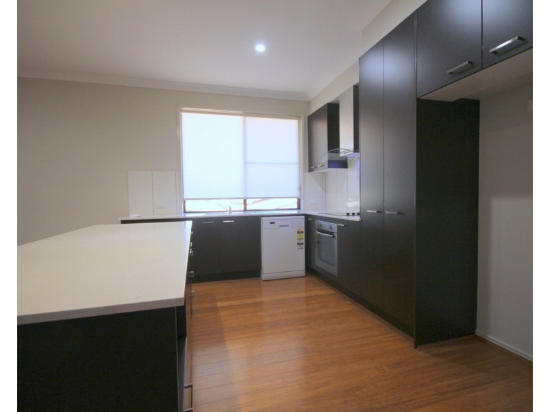 2/429 Ashmore Road, Ashmore QLD 4214