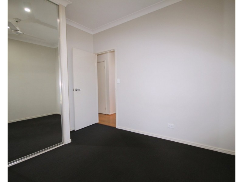 2/429 Ashmore Road, Ashmore QLD 4214