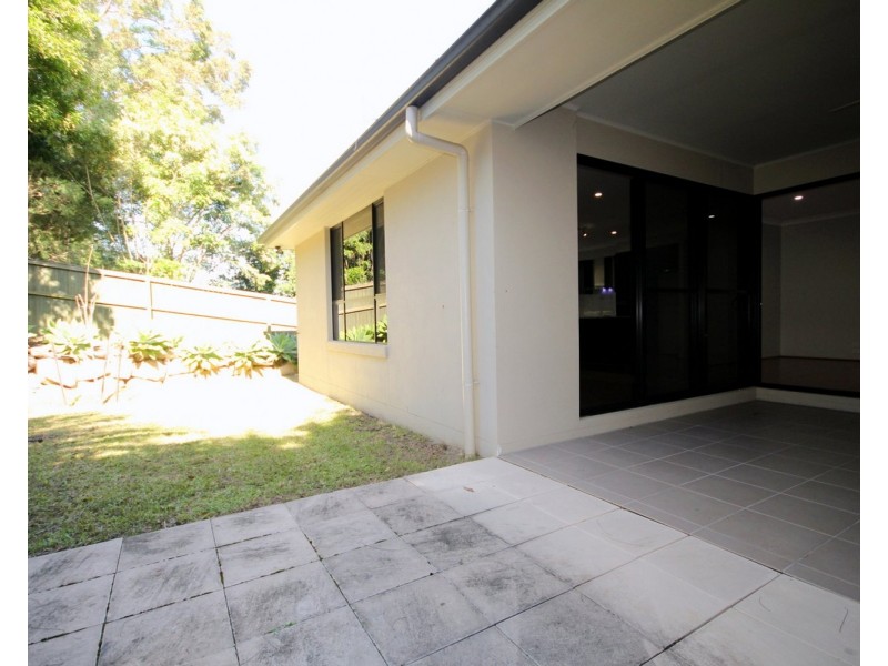 2/429 Ashmore Road, Ashmore QLD 4214