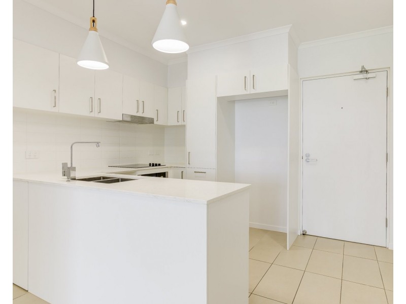 202/5-9 Folkstone Street, Bowen Hills QLD 4006