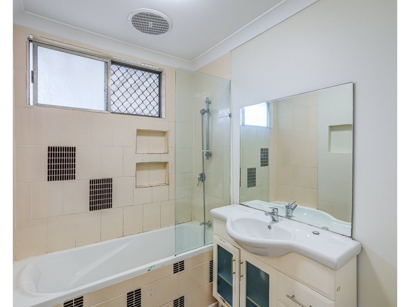 4 Andrew Street, Slacks Creek QLD 4127