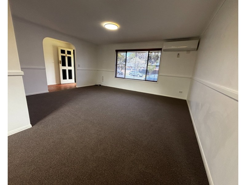 37 Yangoora Crescent, Ashmore QLD 4214
