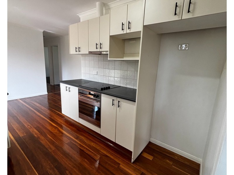 37 Yangoora Crescent, Ashmore QLD 4214