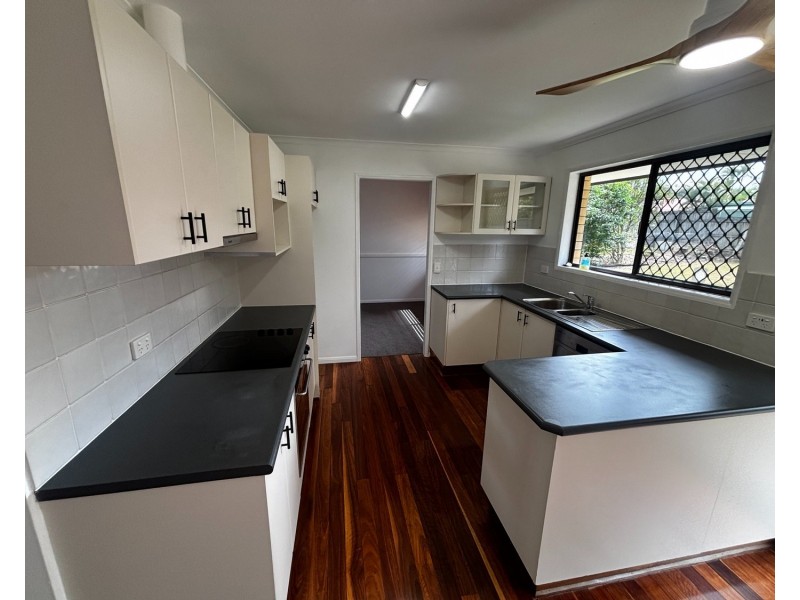 37 Yangoora Crescent, Ashmore QLD 4214