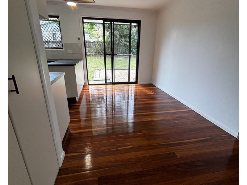 37 Yangoora Crescent, Ashmore QLD 4214