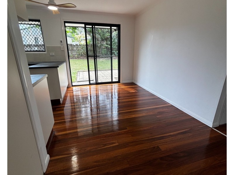 37 Yangoora Crescent, Ashmore QLD 4214