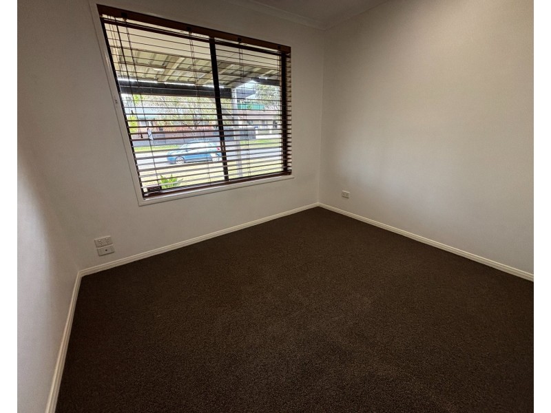 37 Yangoora Crescent, Ashmore QLD 4214