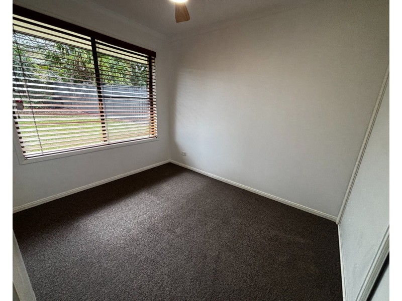 37 Yangoora Crescent, Ashmore QLD 4214