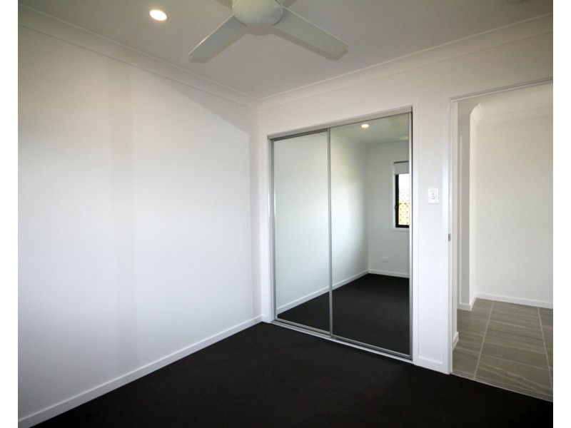 2/3 Mernick Court, Bahrs Scrub QLD 4207