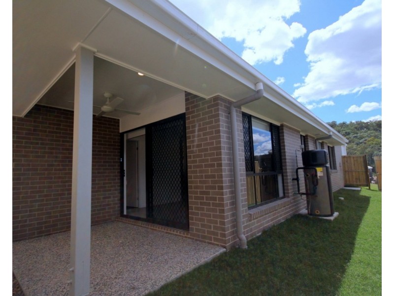 2/3 Mernick Court, Bahrs Scrub QLD 4207