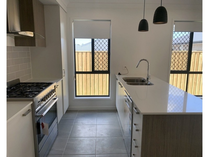 2/3 Mernick Court, Bahrs Scrub QLD 4207