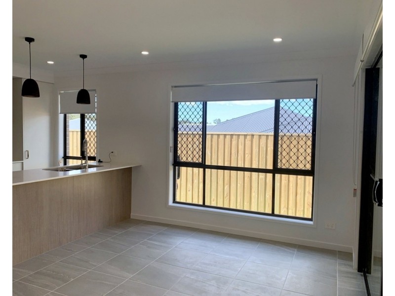 2/3 Mernick Court, Bahrs Scrub QLD 4207