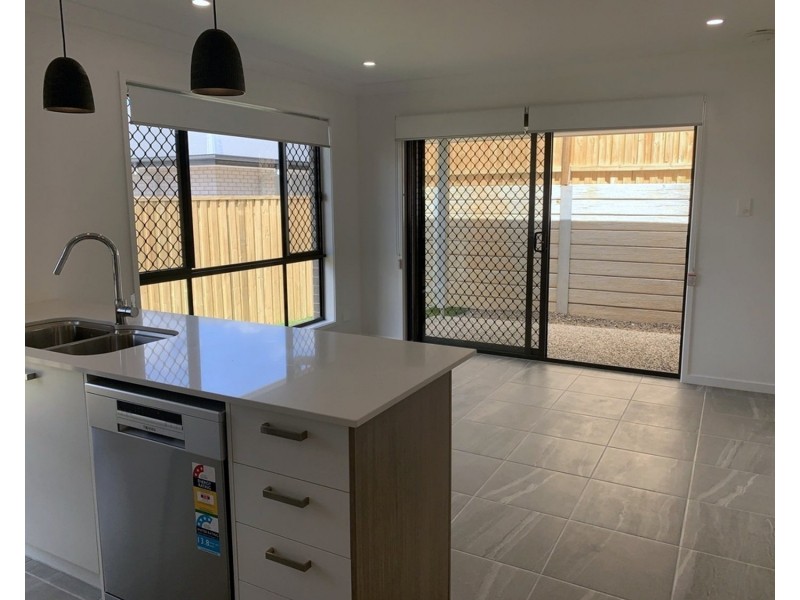 2/3 Mernick Court, Bahrs Scrub QLD 4207