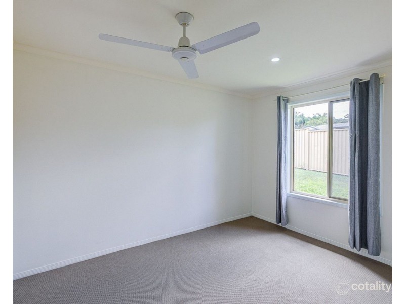22 Santa Isobel Boulevard, Pacific Pines QLD 4211