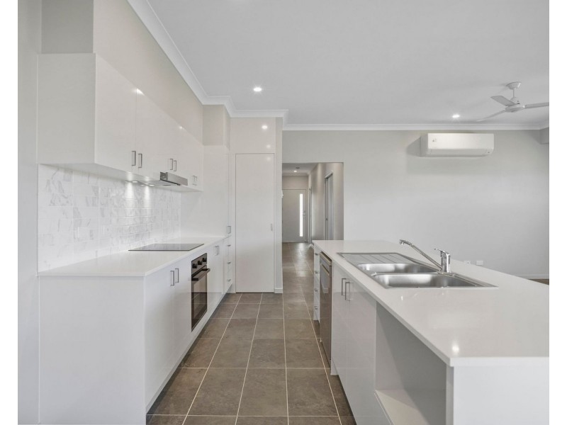 2 Carnaby Way, Logan Reserve QLD 4133