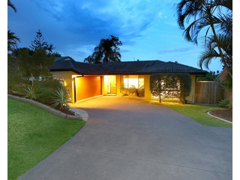 27 Jesmond Road, Helensvale QLD 4212