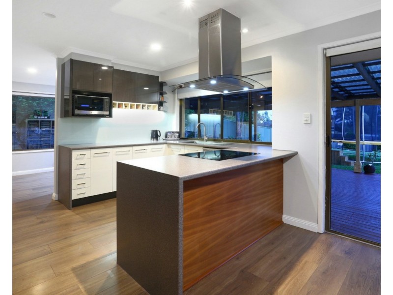 27 Jesmond Road, Helensvale QLD 4212