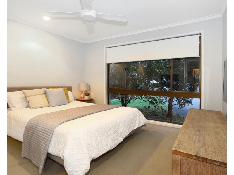 27 Jesmond Road, Helensvale QLD 4212