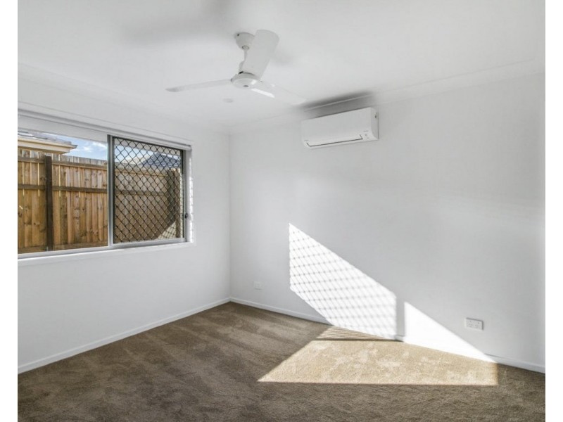 12 Janet Street, Walloon QLD 4306