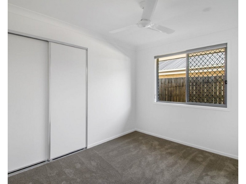 12 Janet Street, Walloon QLD 4306